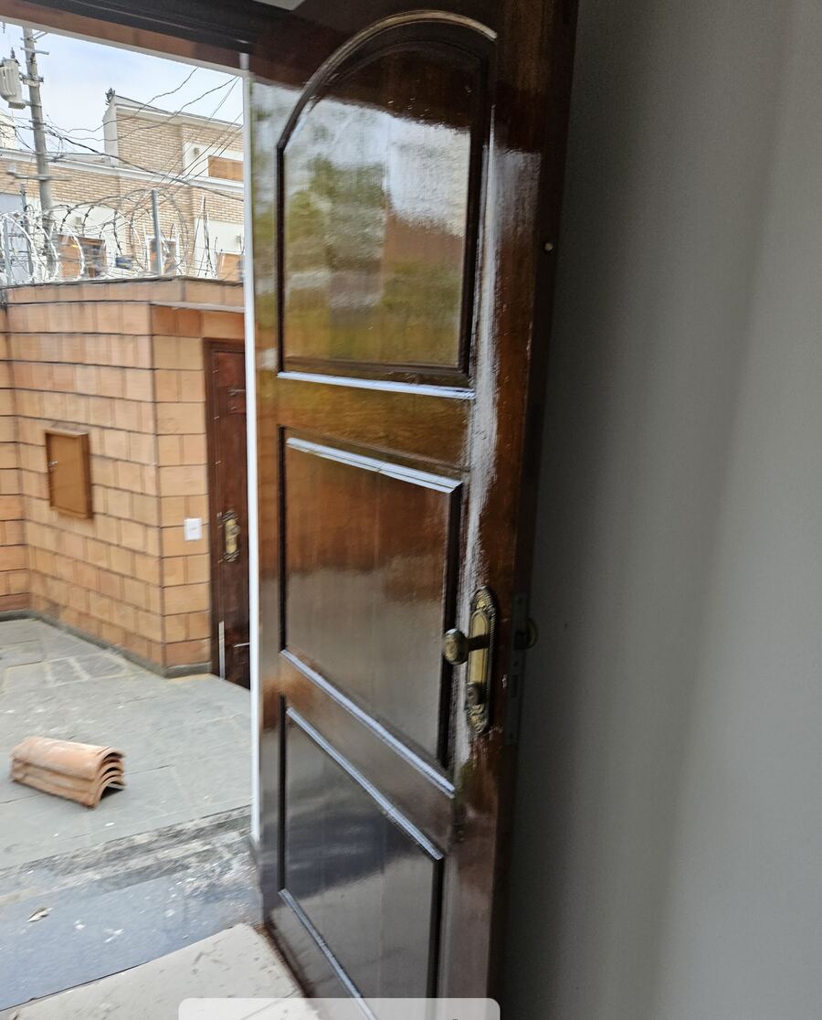 Porta em arco recuperada